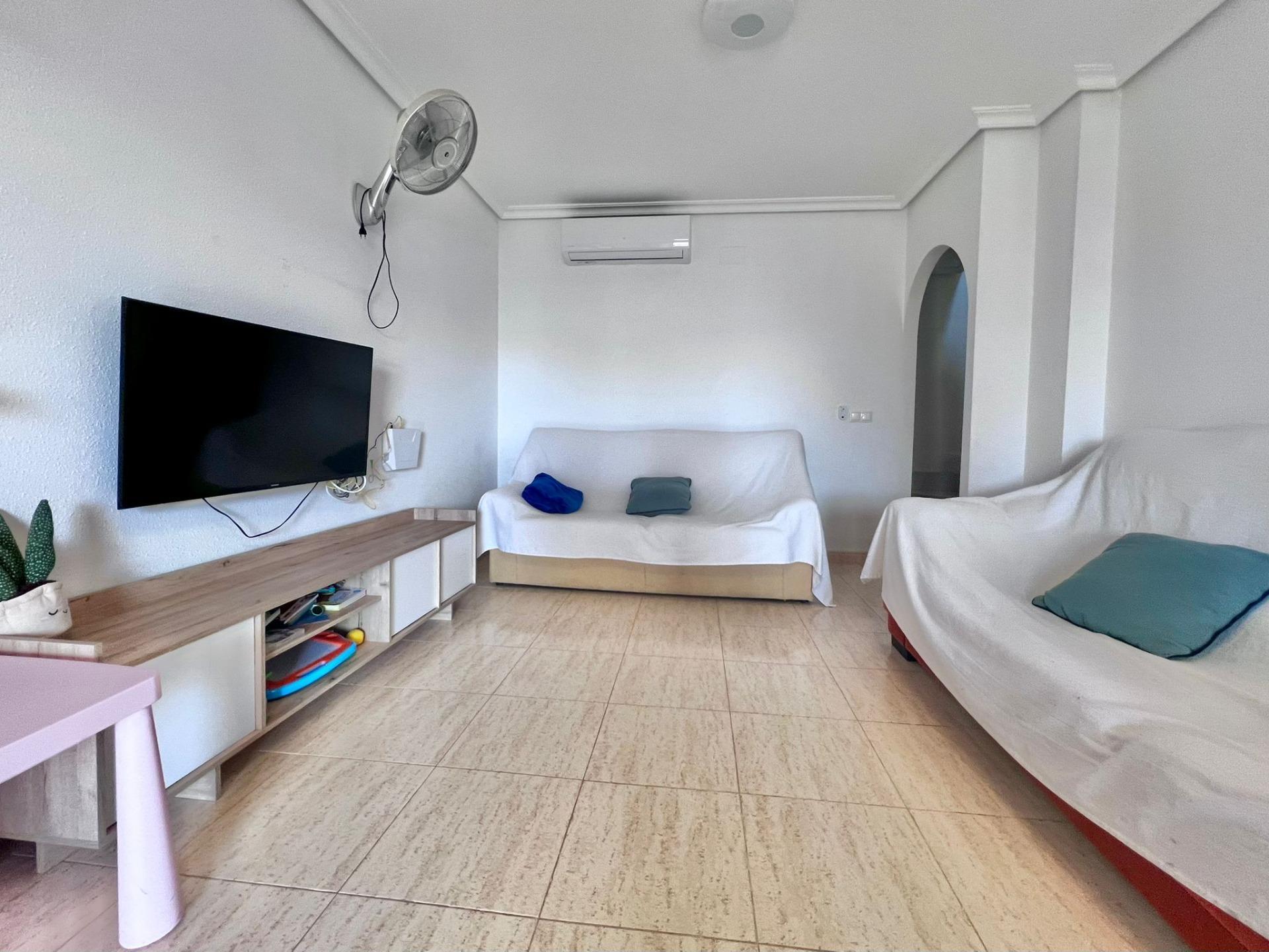 BUNGALOW DE 2 DORMITORIOS Y 1 BAÑO EN PILAR DE LA HORADADA ( - foto 9