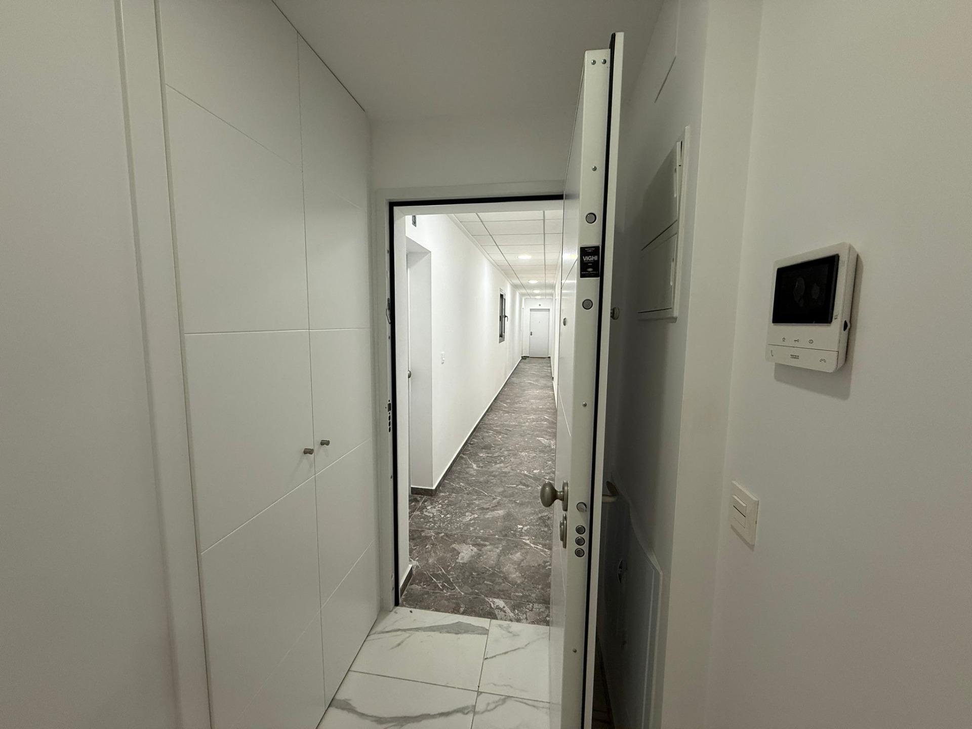 APARTAMENTO DE 2 DORMITORIOS Y 2 BAÑOS EN TORREVIEJA CERCA D - foto 20