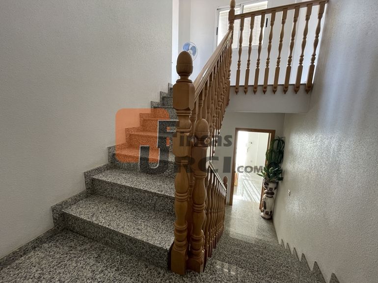 Amplia Casa haciendo esquina en Águilas. Ideal para inversor - foto 32