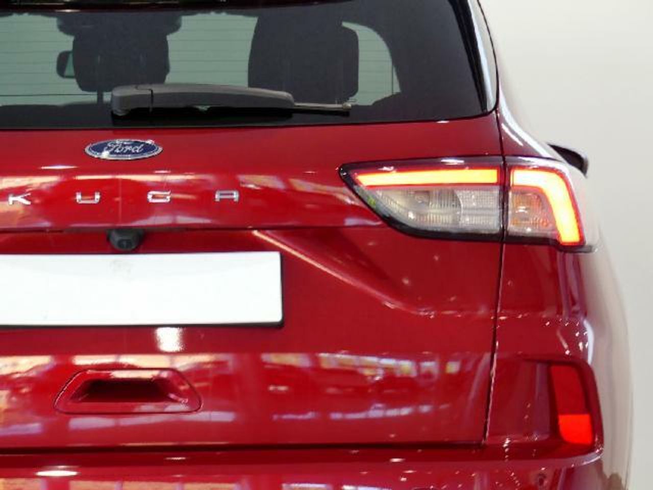 Ford Kuga 1.5 ECOBLUE 88KW ST-LINE 120 5P - foto 13