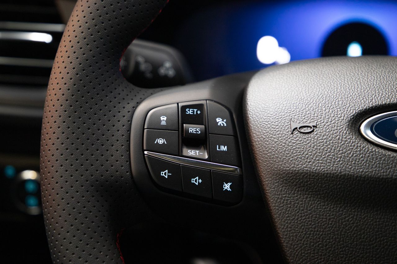 Ford Kuga 2.5 PHEV ST-LINE X AUTO 225 5P - foto 11