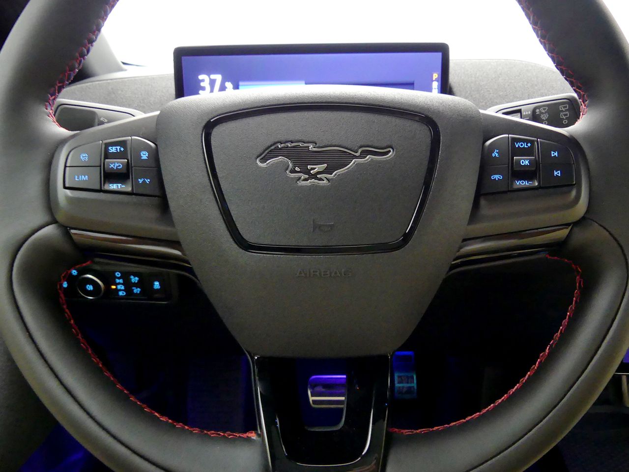 Ford Mustang BEV 99KWH 294PS AUTO PREMIUM 294 5P - foto 18