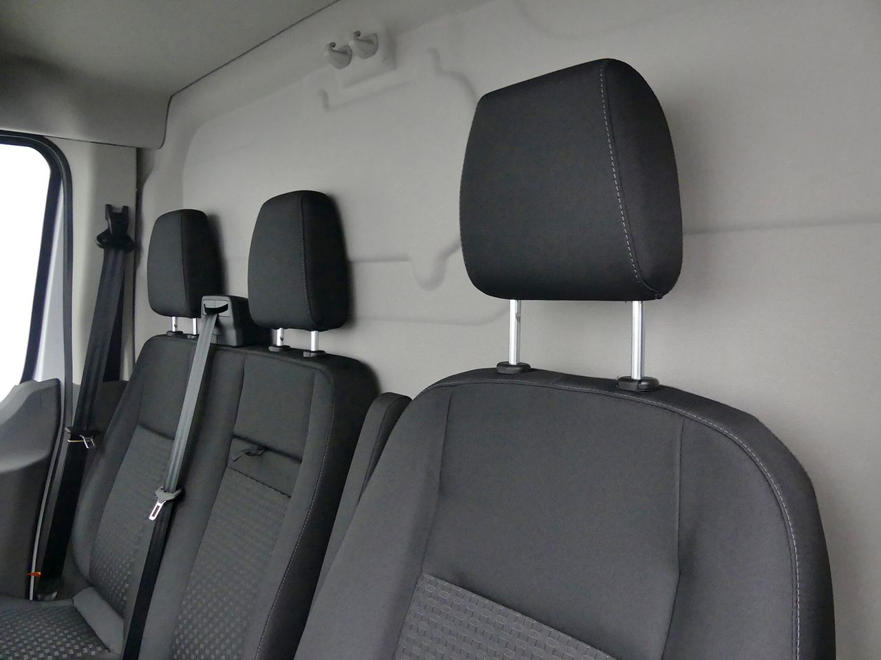 Ford Transit BEV 68KWH 269PS 350 L2 TREND RWD 269CV 4P - foto 15