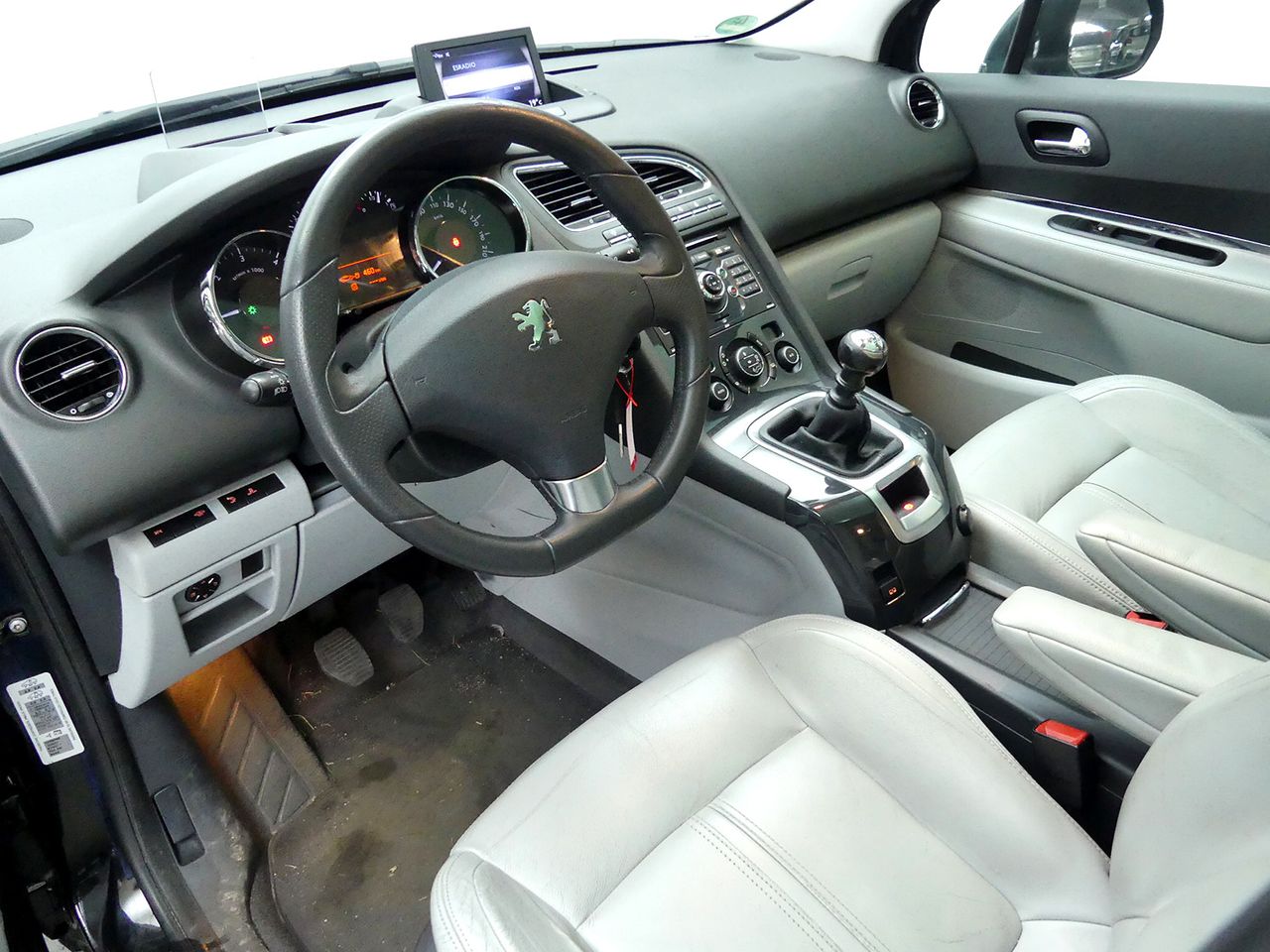 Peugeot 5008 1.6 HDI FAP CONFORT 112CV - foto 15