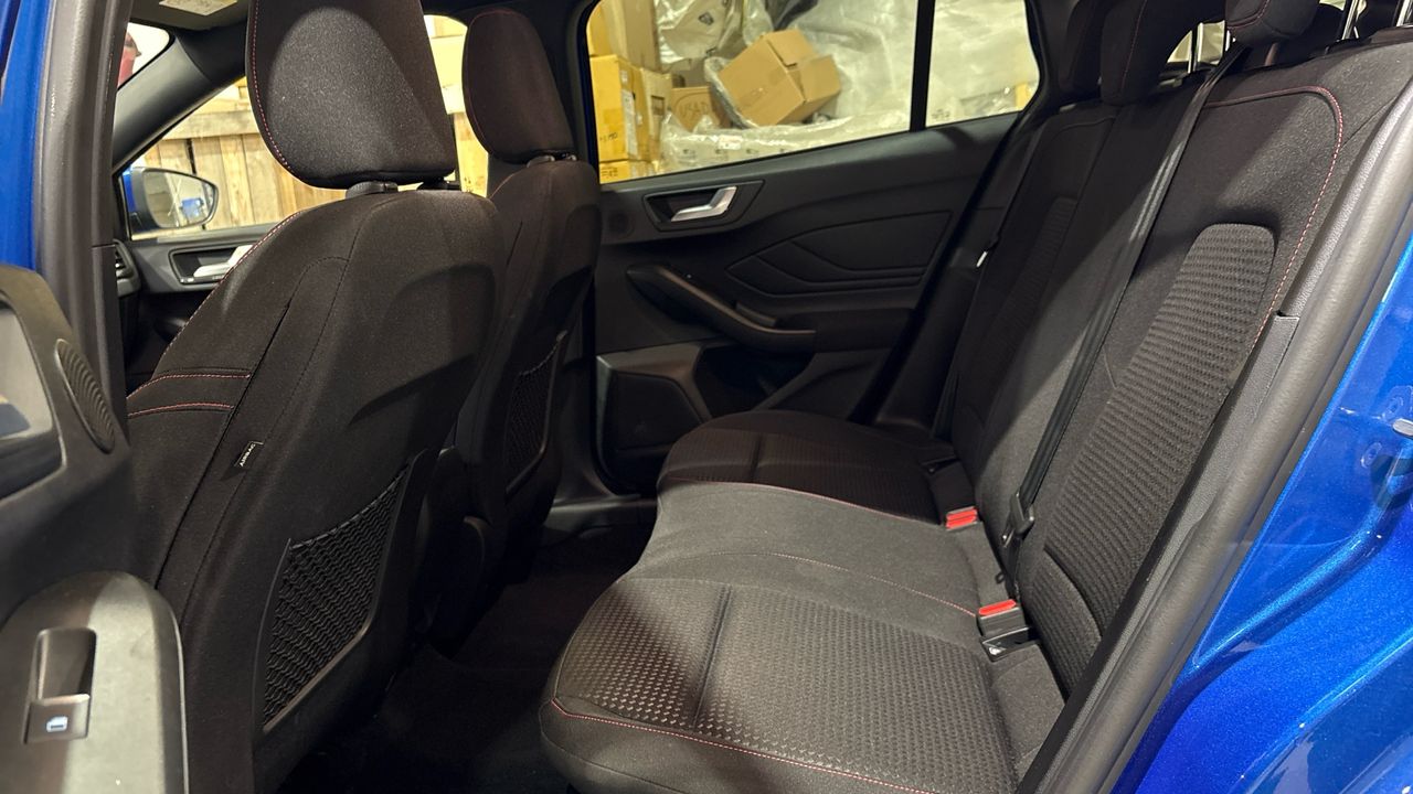 Ford Focus 1.0 ECOBOOST MHEV 92KW ST-LINE 125 5P - foto 13