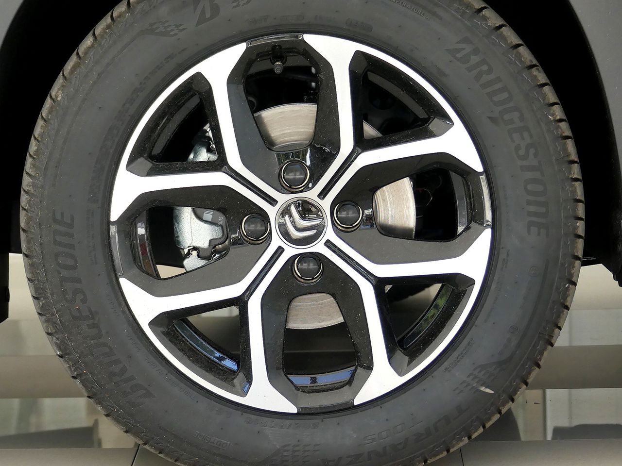 Citroën C3 Aircross 1.5 BLUEHDI 81KW S&S C-SERIES 110CV 5P 6 - foto 10