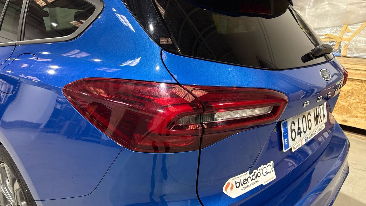 Ford Focus 1.0 ECOBOOST MHEV 92KW ST-LINE 125 5P - foto 19