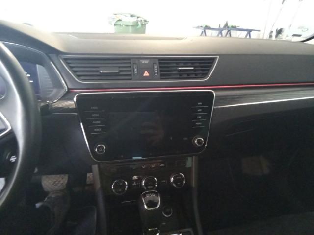 SKODA - Superb Station Wagon - Superb 2.0 TDI DSG Wagon Styl - foto 12