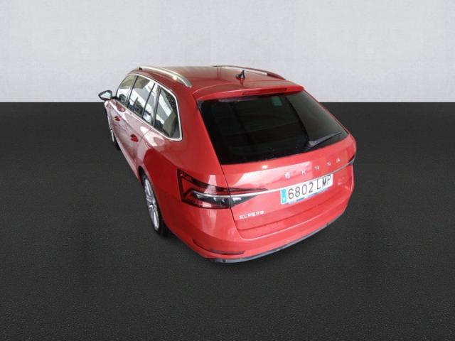 SKODA - Superb Station Wagon - Superb 2.0 TDI DSG Wagon Styl - foto 7