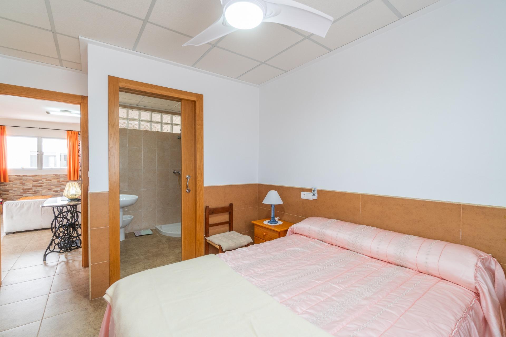 Pareado de 5 dormitorios en Torremendo, Orihuela - foto 16