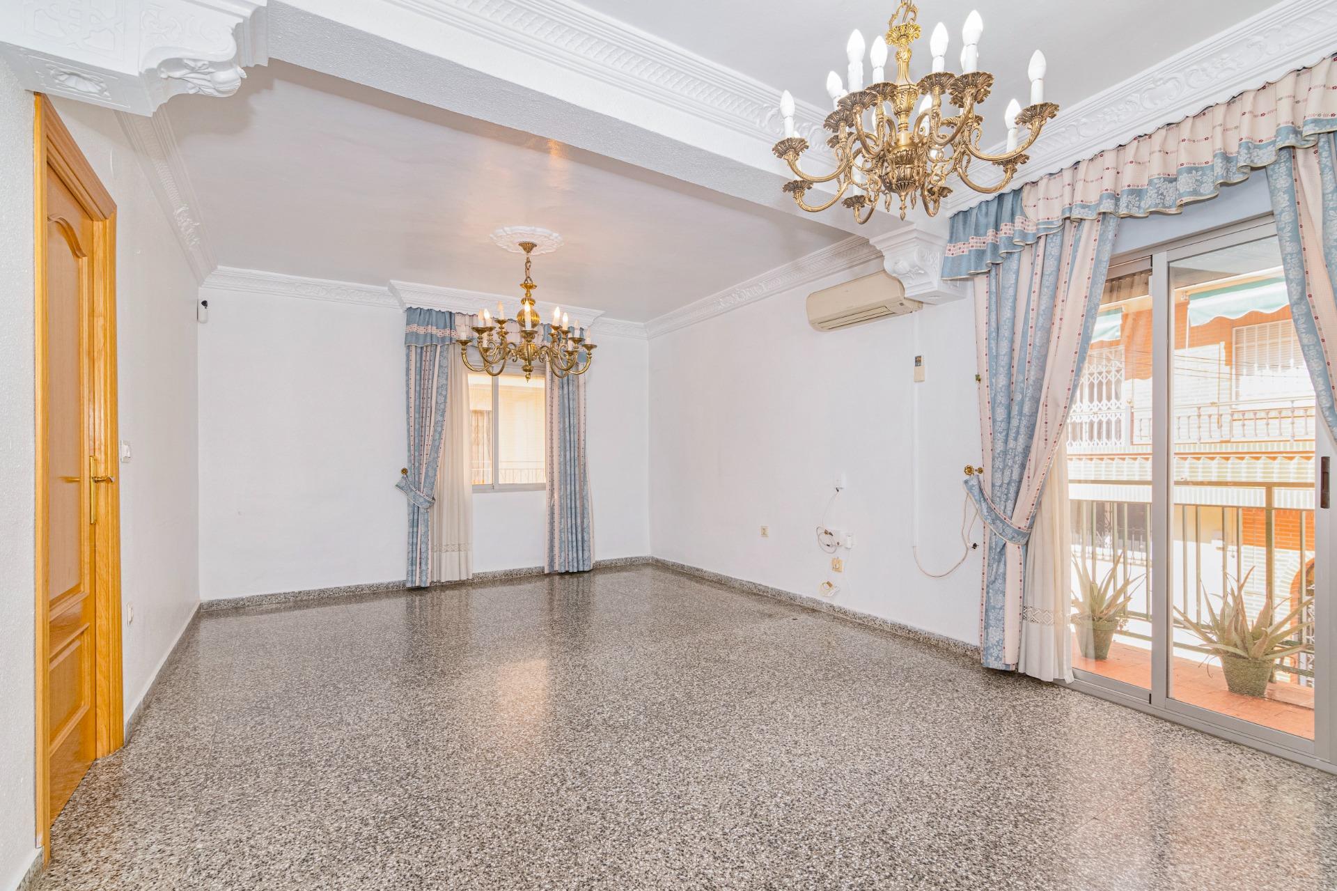 Excelente oportunidad en el centro de Maracena. - foto 2