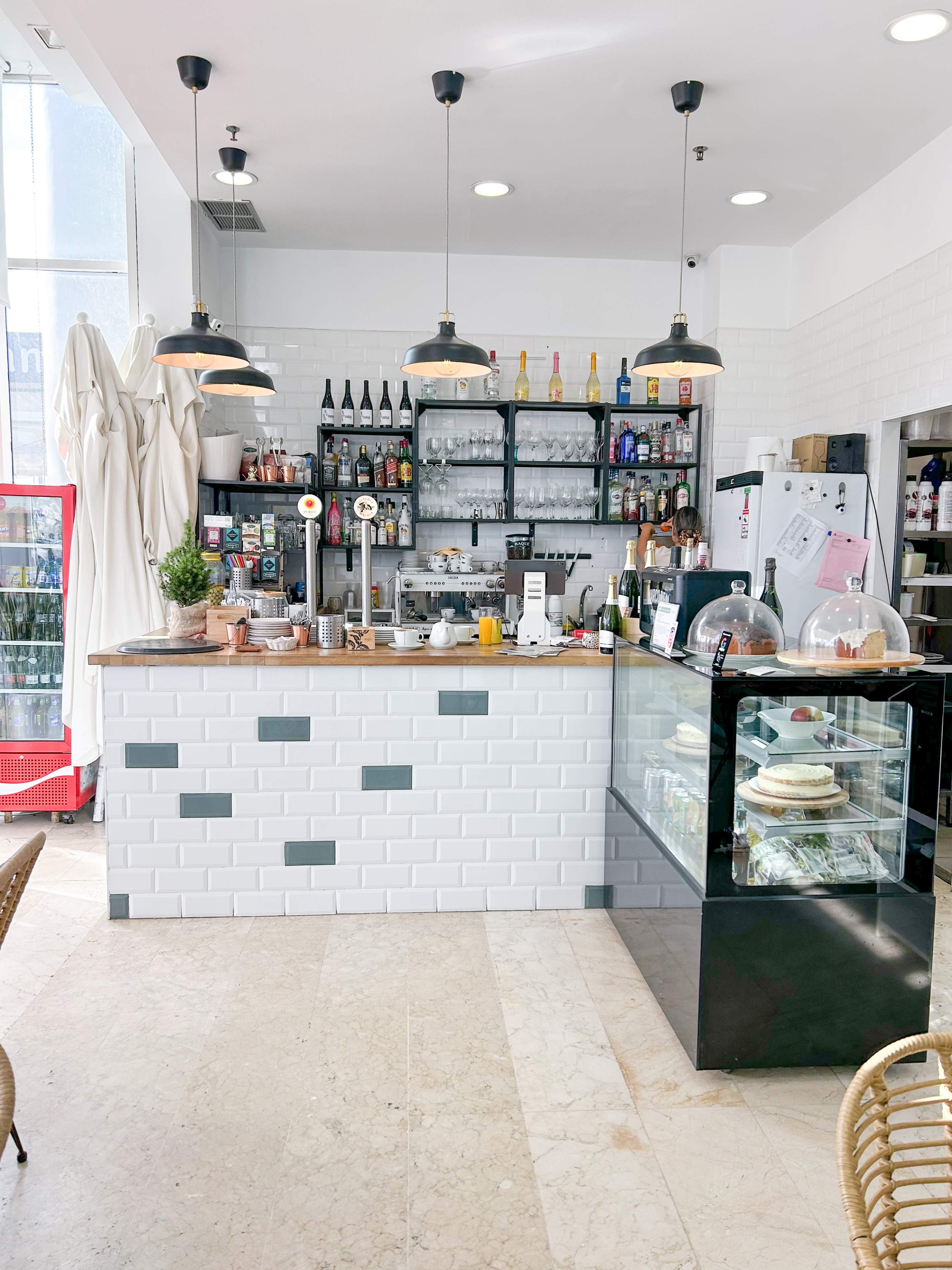 Oportunidad de Inversión: Cafetería & Brunch en Primera Líne - foto 8