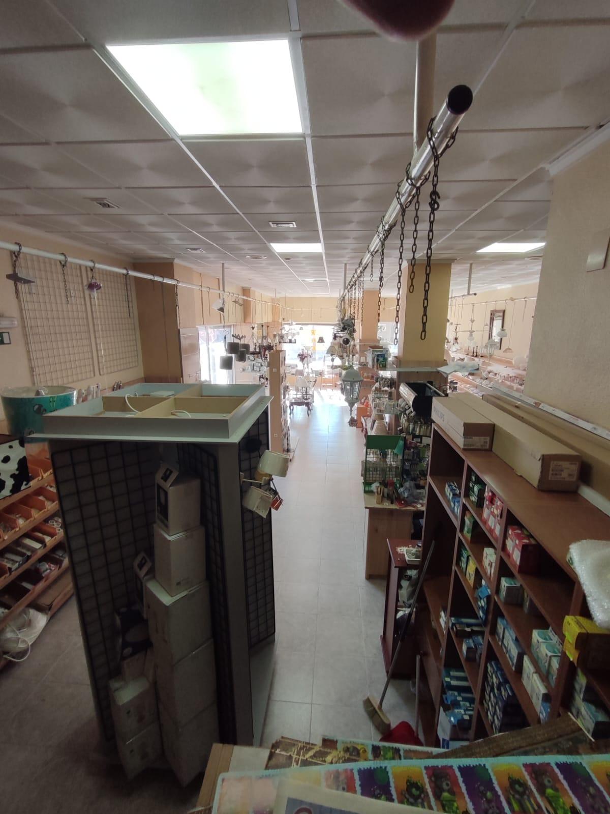 Local amplio y luminoso en Rojales – 800 €/mes - foto 10