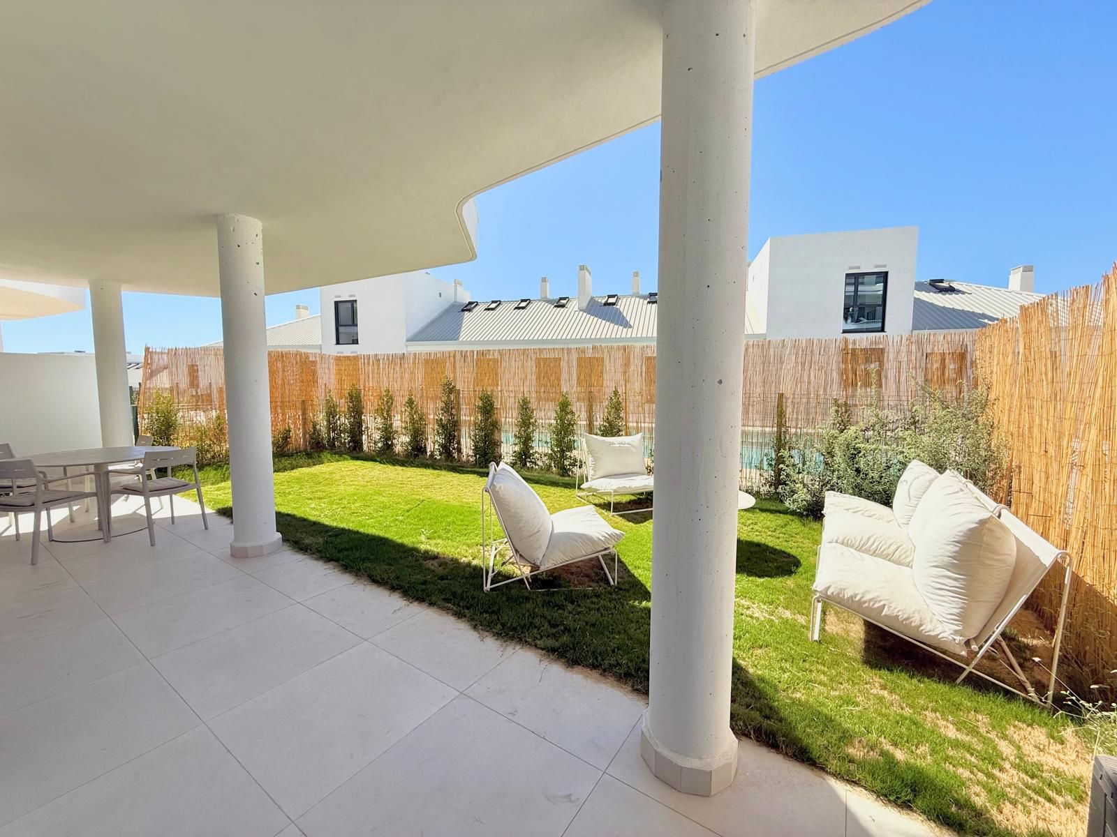 Apartamento en planta baja con jardín privado en venta en Fu - foto 5