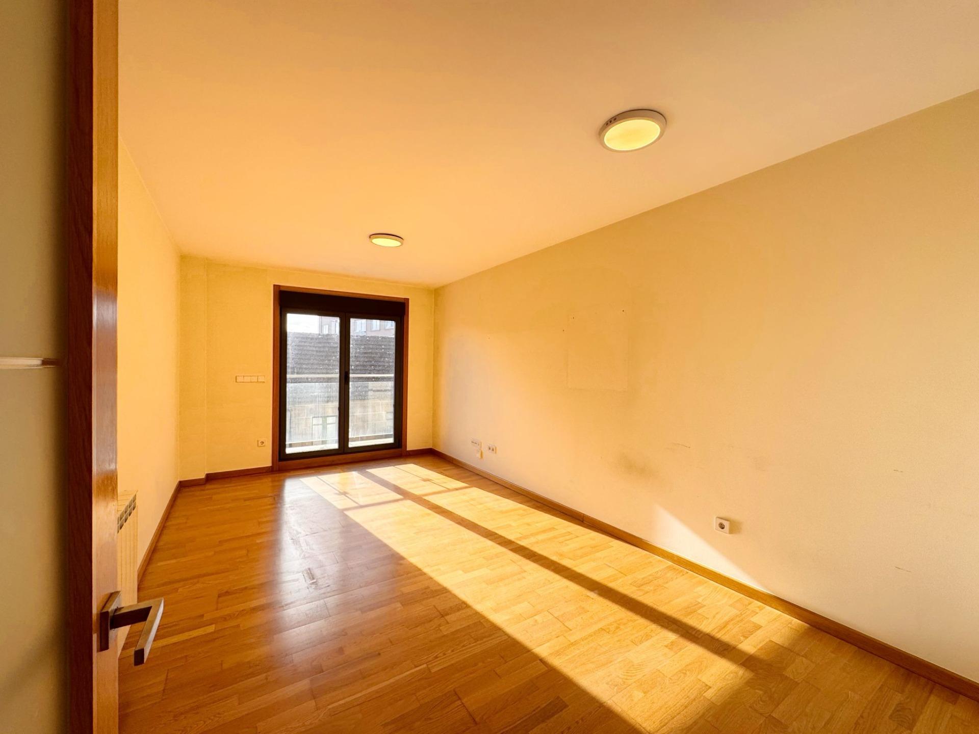 Luz, amplitud y comodidad a un paso del centro - foto 8