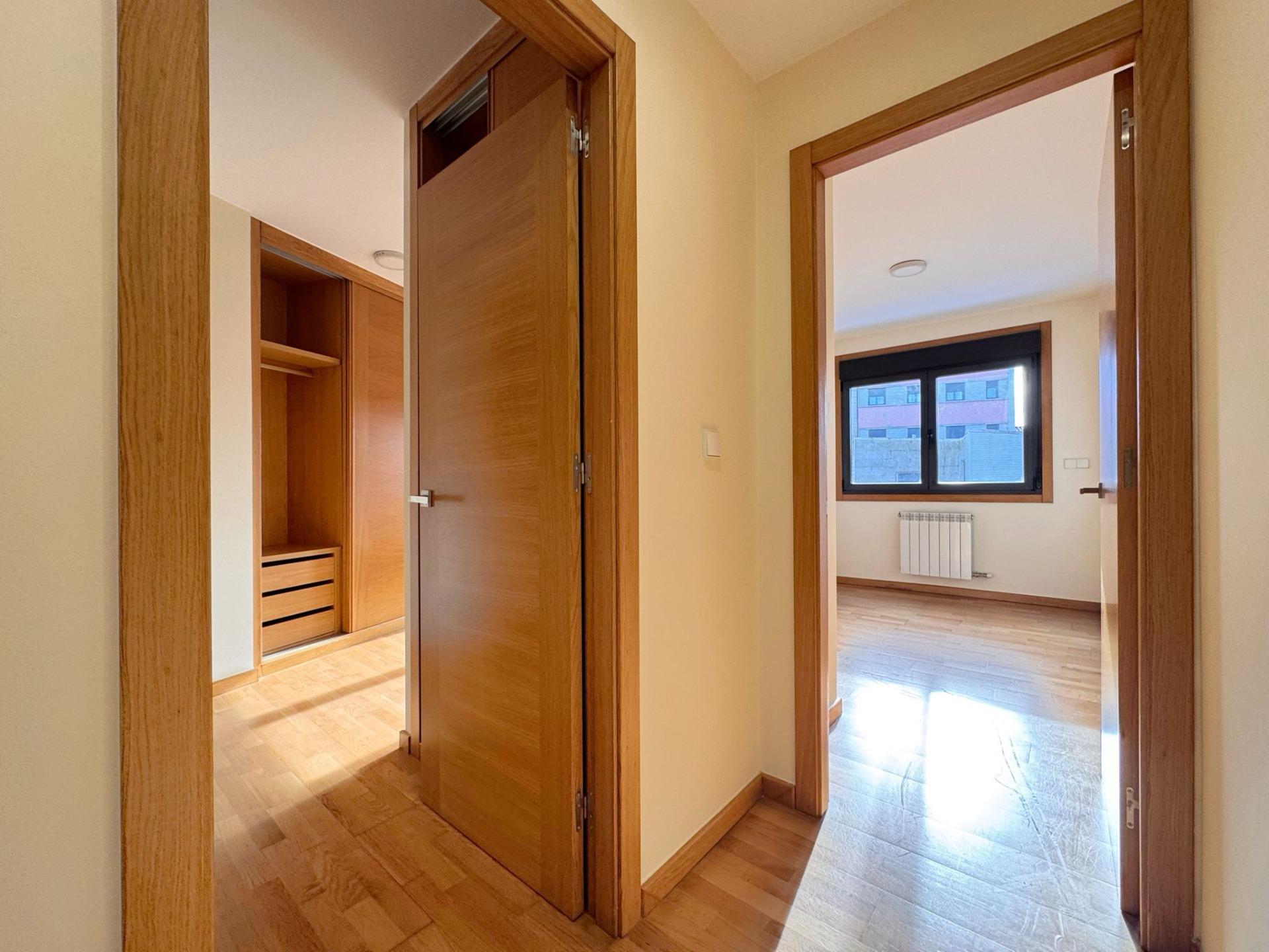 Luz, amplitud y comodidad a un paso del centro - foto 14