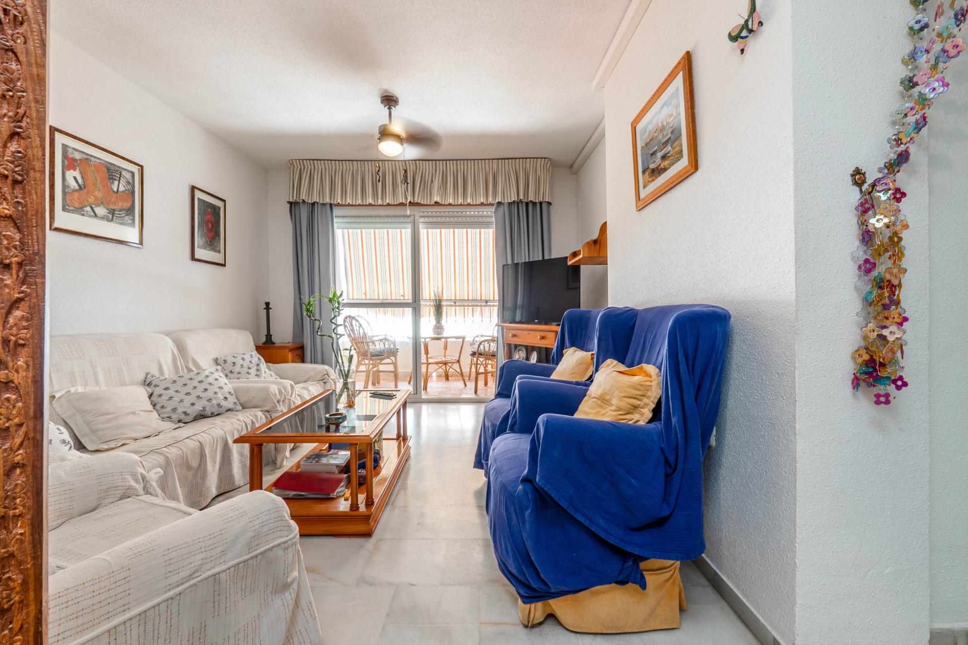 Magnífico apartamento de 2 habitaciones, terraza y garaje en - foto 9