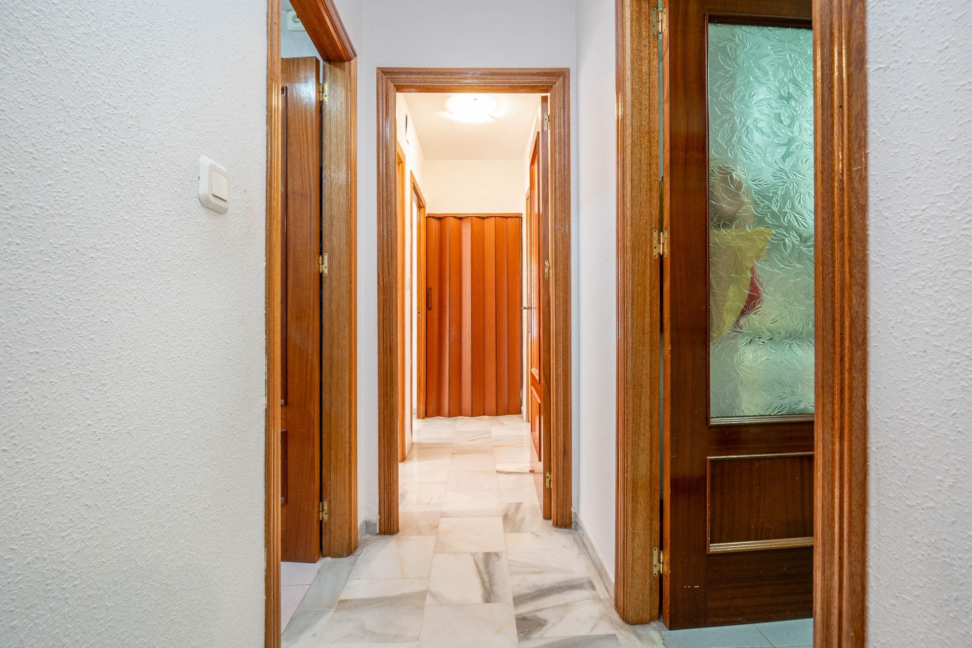 Magnífico apartamento de 2 habitaciones, terraza y garaje en - foto 21