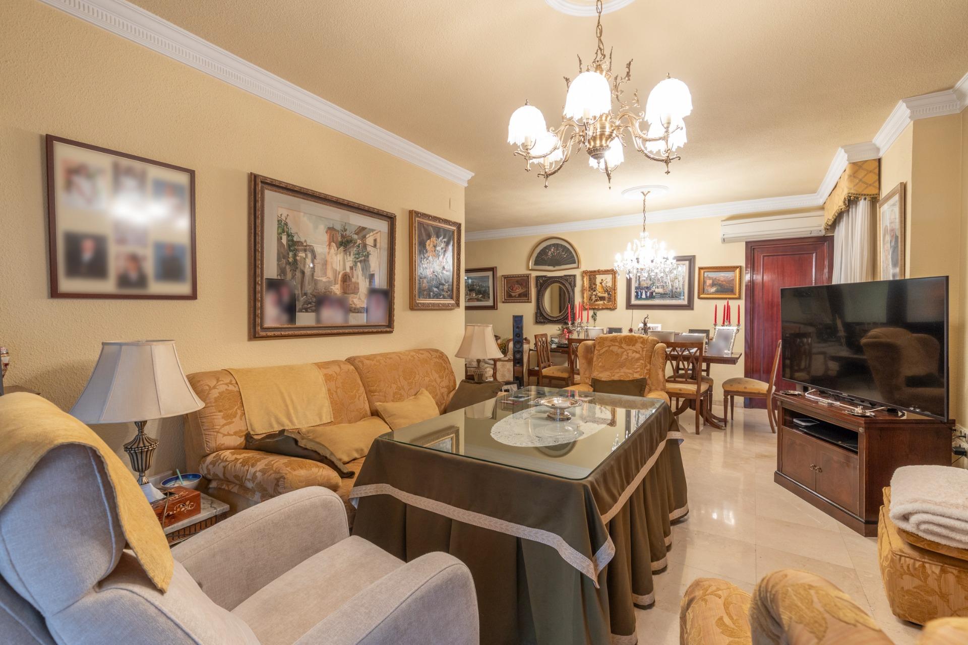 Piso en pleno centro de Granada con 2 plazas de garaje y tra - foto 28