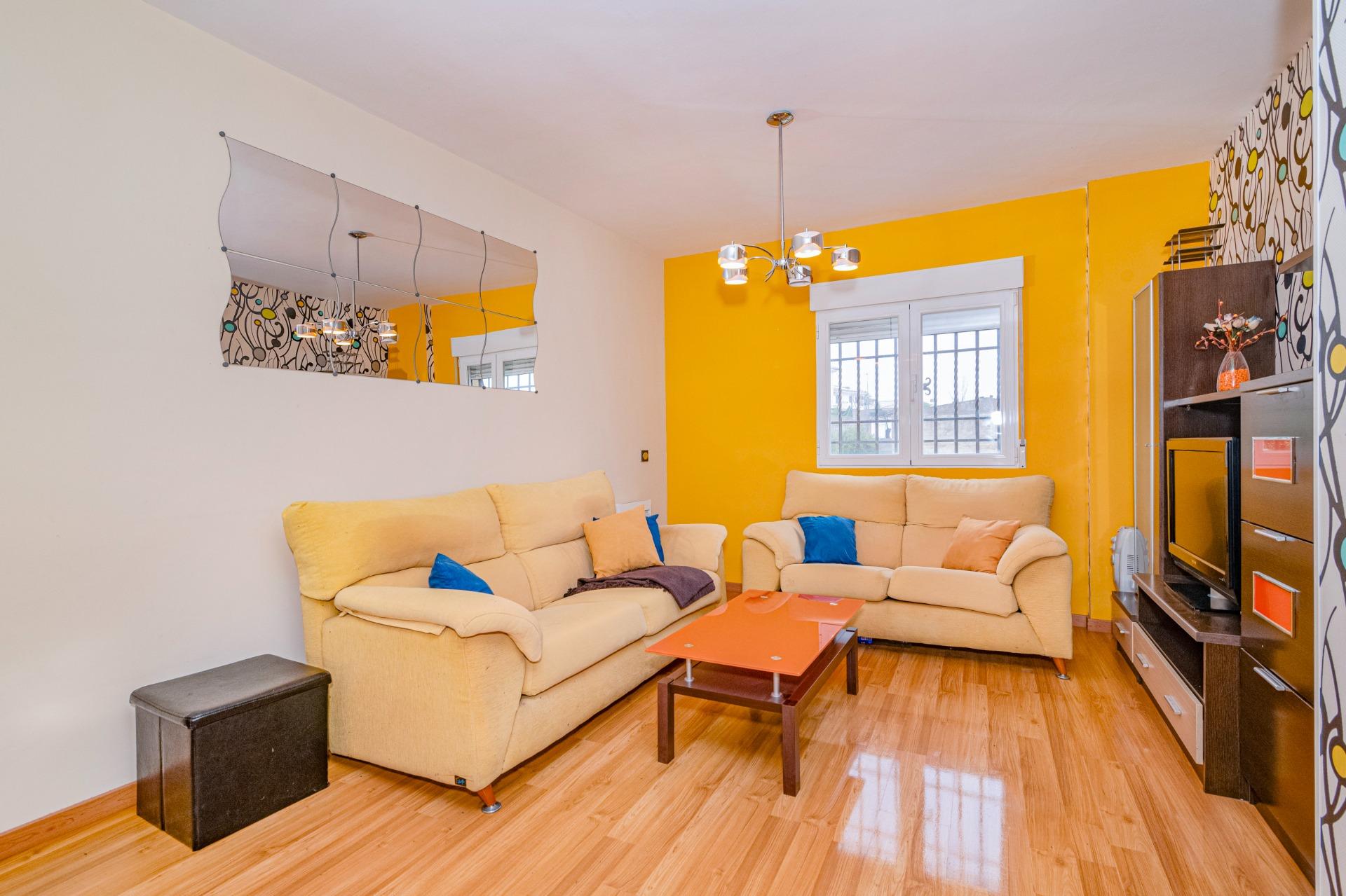 Oportunidad, estupendo piso amueblado y listo para entrar a  - foto 3