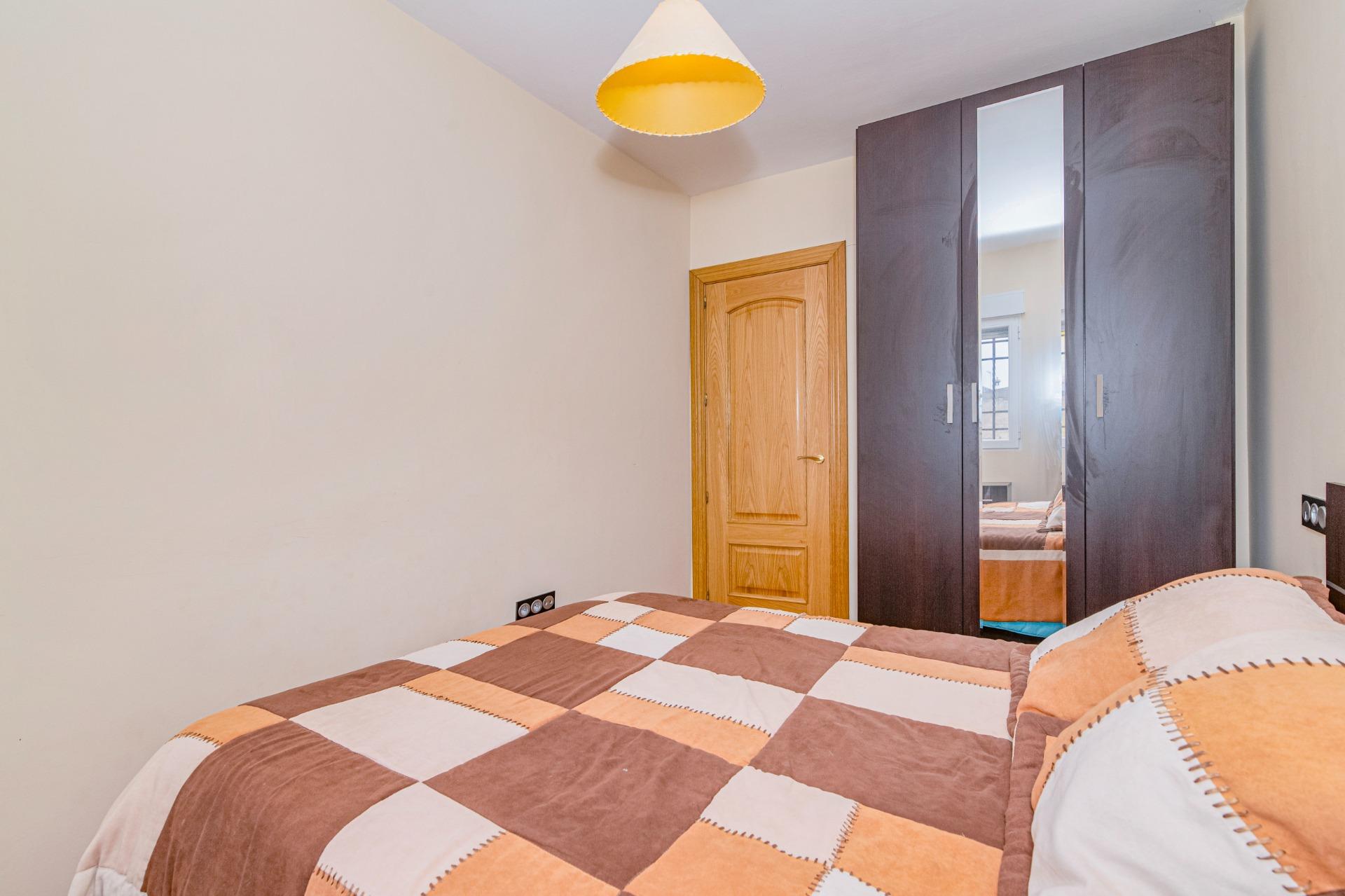 Oportunidad, estupendo piso amueblado y listo para entrar a  - foto 9