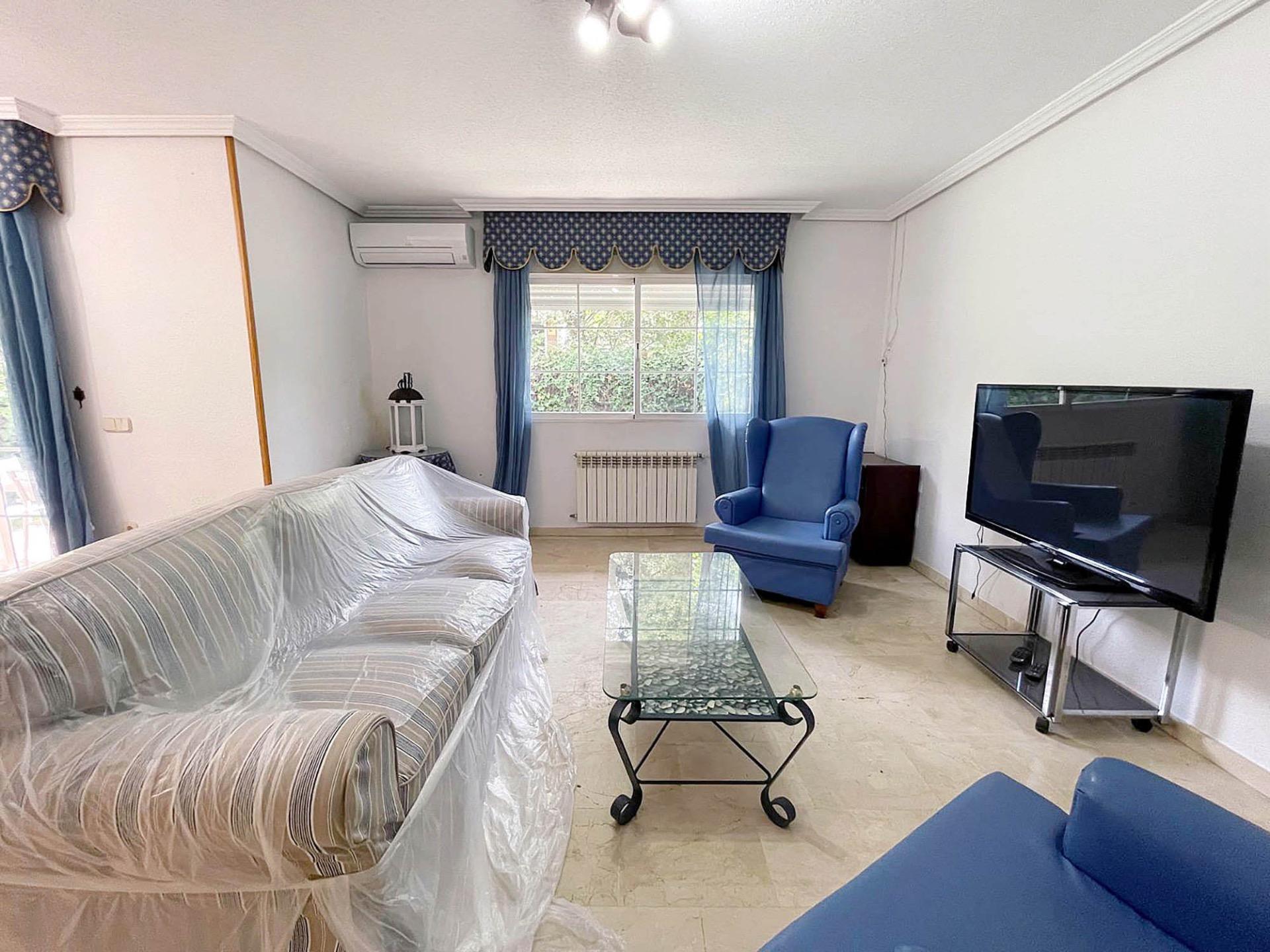 CHALET PAREADO EN ALQUILER PARA 5 ESTUDIANTES EN VILLANUEVA  - foto 3