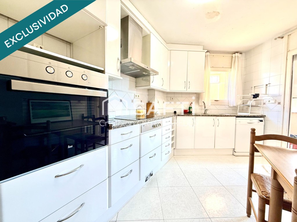 Piso de 130 m² con 2 plazas de parking incluidas en Lloret d - foto 10