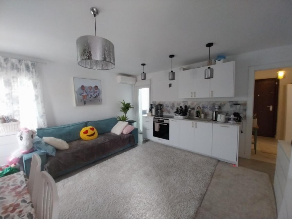 ESPECTACULAR PISO REFORMADO A ESTRENAR A 2 MINUTOS DE LA PLA - foto 6