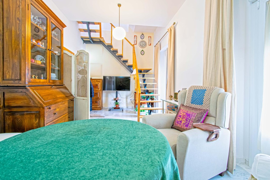 Espectacular vivienda con terraza junto Plaza de Santa Catal - foto 3