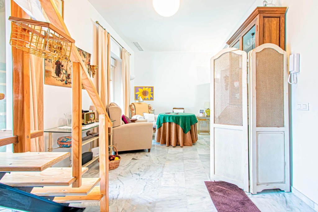 Espectacular vivienda con terraza junto Plaza de Santa Catal - foto 5