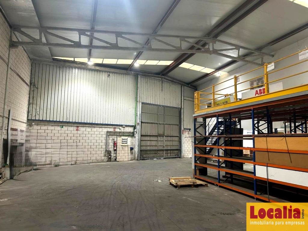 Venta nave industrial 1100 metros en Cartes - foto 8