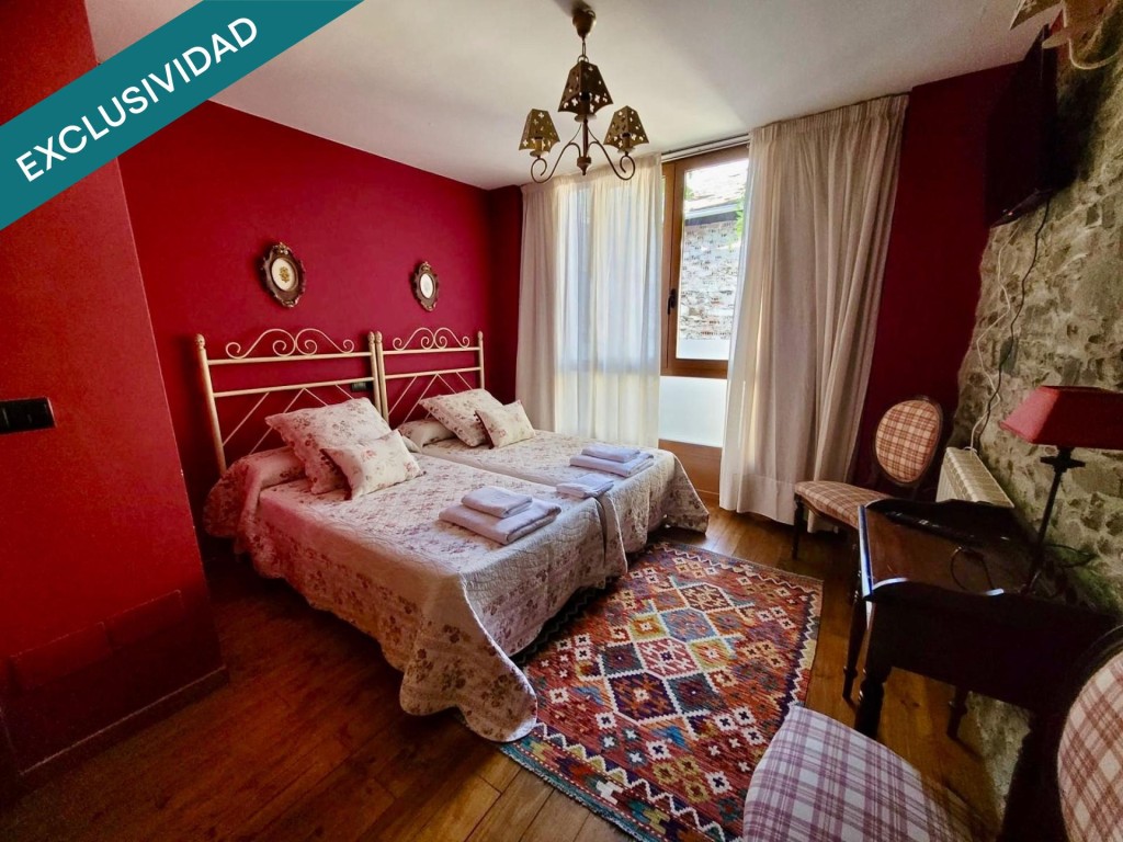 Se vende casa de piedra totalmente reformada en Molinaseca (