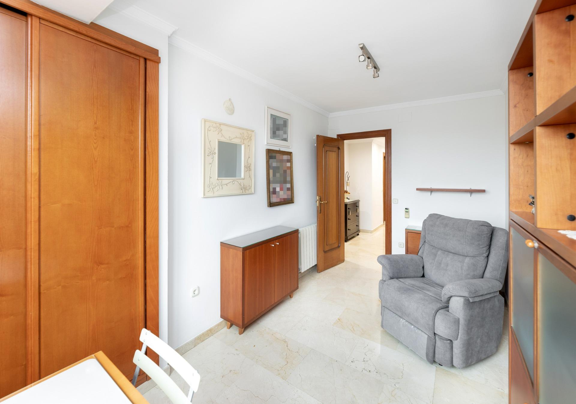 IMPRESIONANTE ATICO EN GRANADA - foto 14