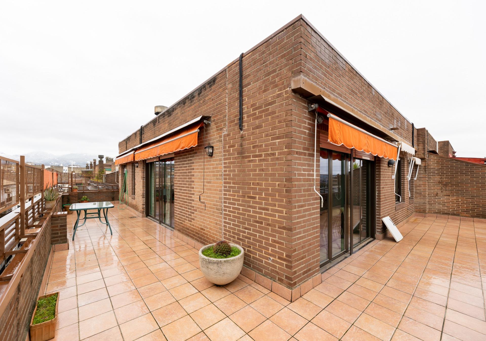 IMPRESIONANTE ATICO EN GRANADA - foto 29