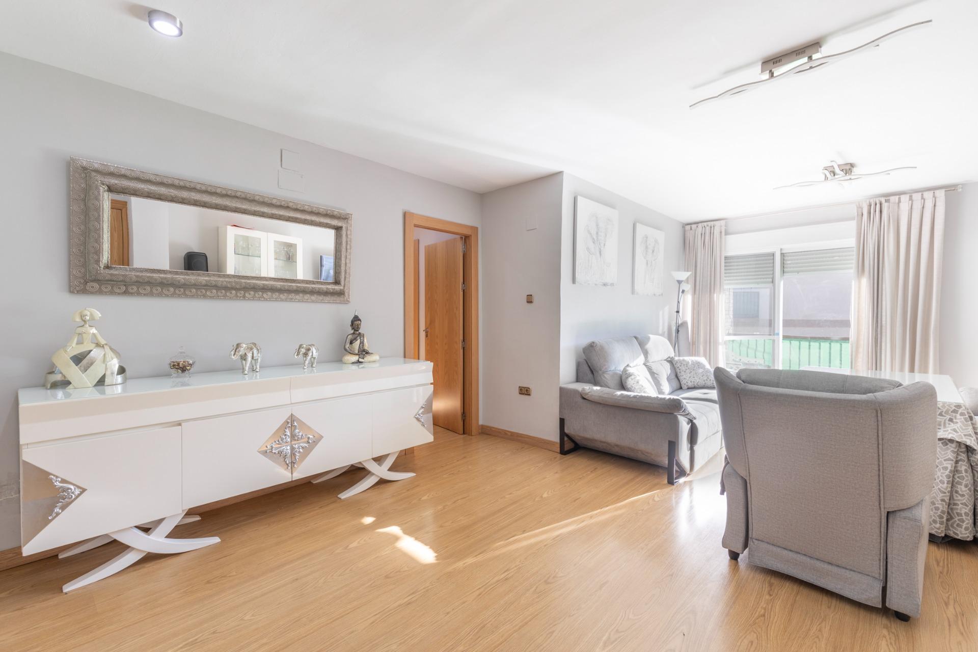 PISO REFORMADO EN ARMILLA