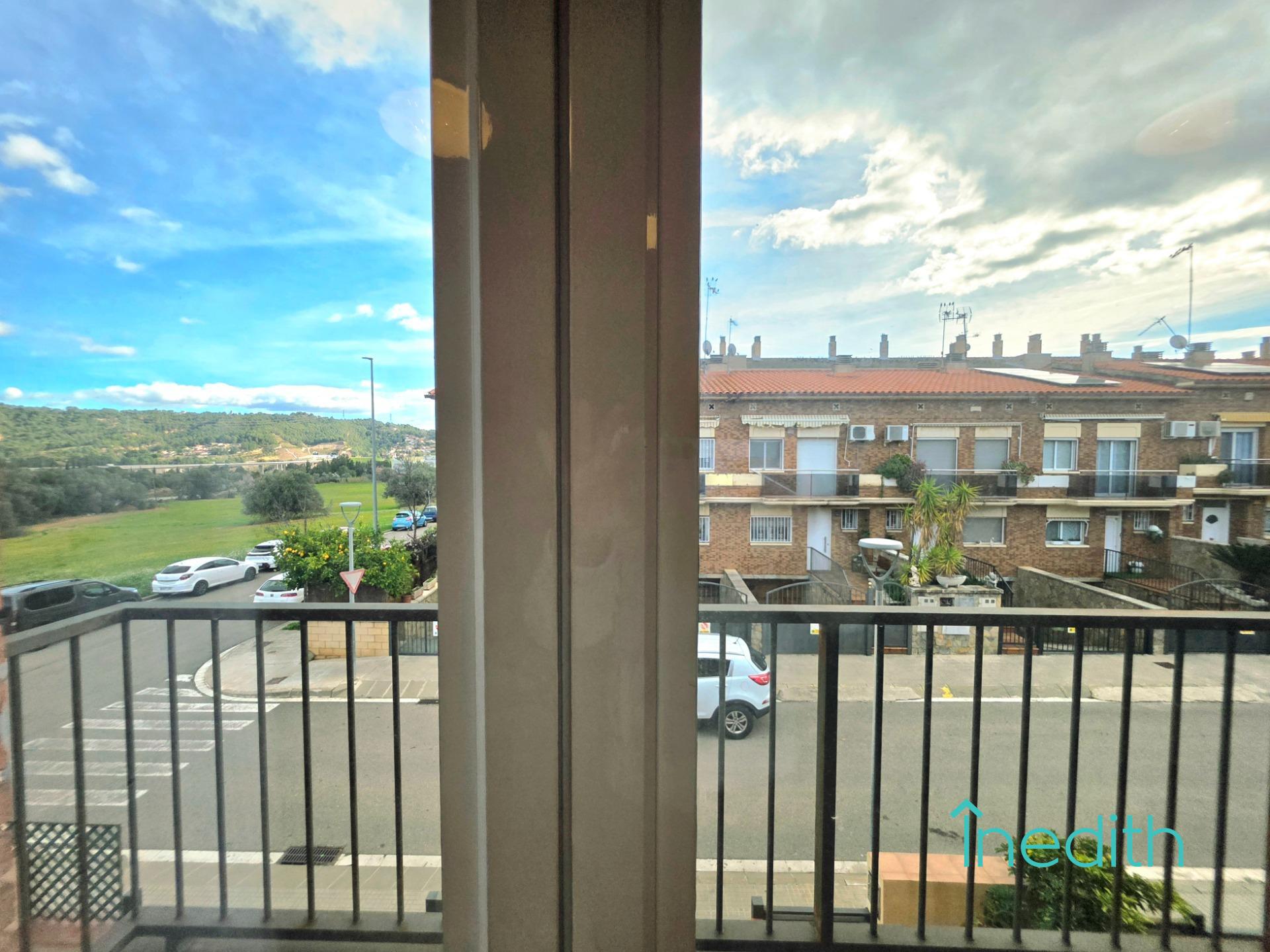 Bonita casa adosada con terraza amplia en el centro de  Abre - foto 31