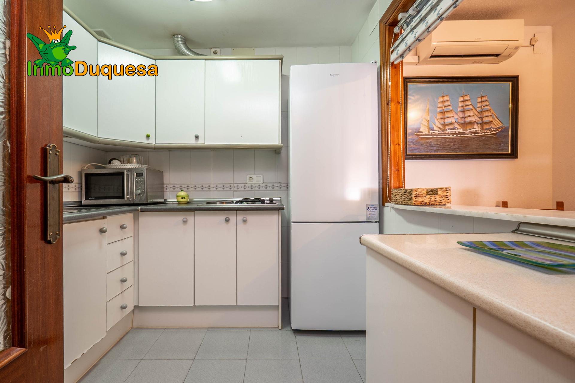 Piso de 2 dorm., terraza y garaje en Calahonda a 150 m de la - foto 14