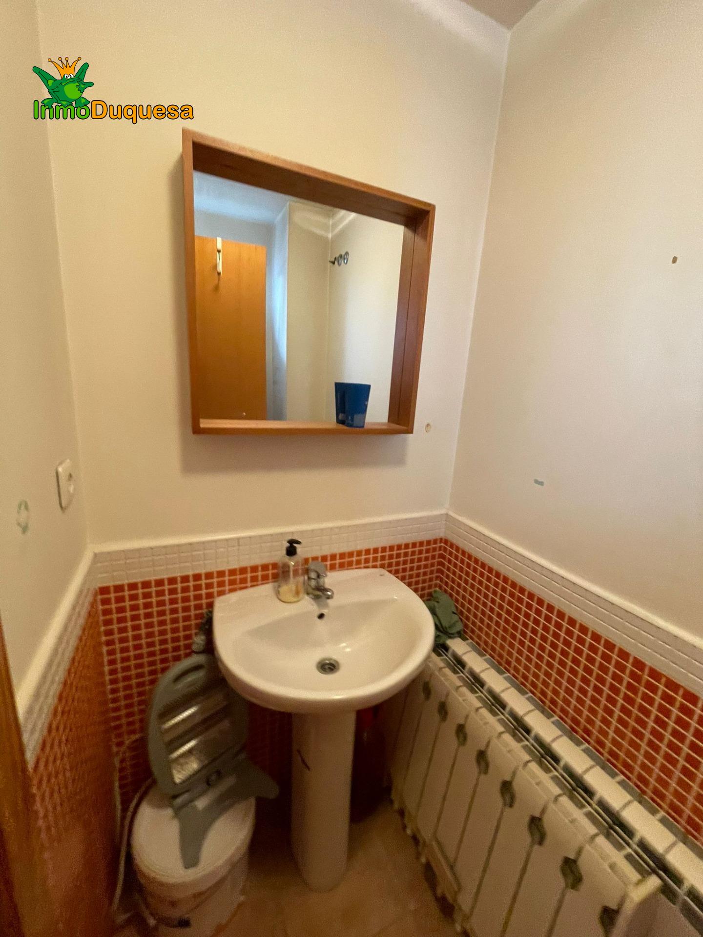 Piso en SIERRA NEVADA con 2 dorm. y PARKING. - foto 14