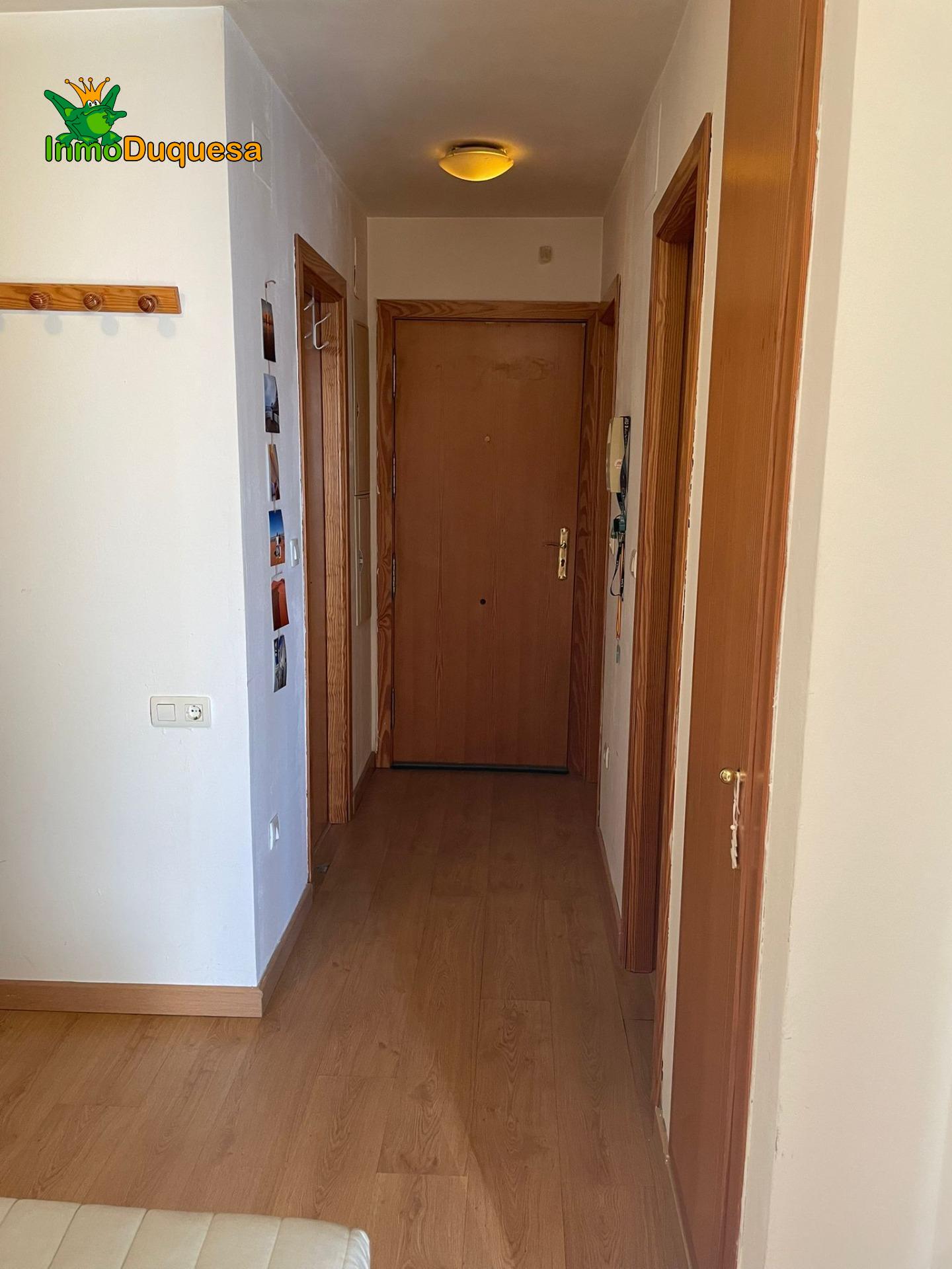Piso en SIERRA NEVADA con 2 dorm. y PARKING. - foto 17