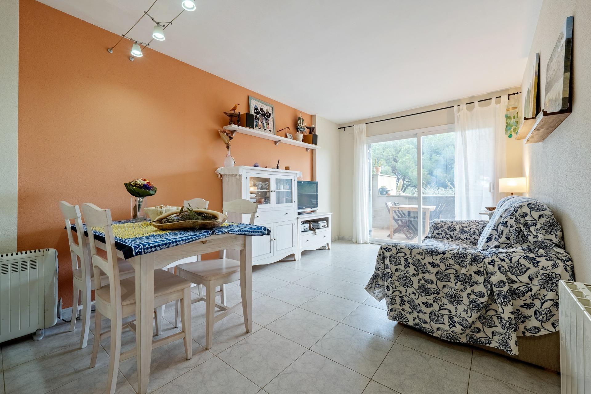 ACOGEDORA PLANTA BAJA EN CAMBRILS