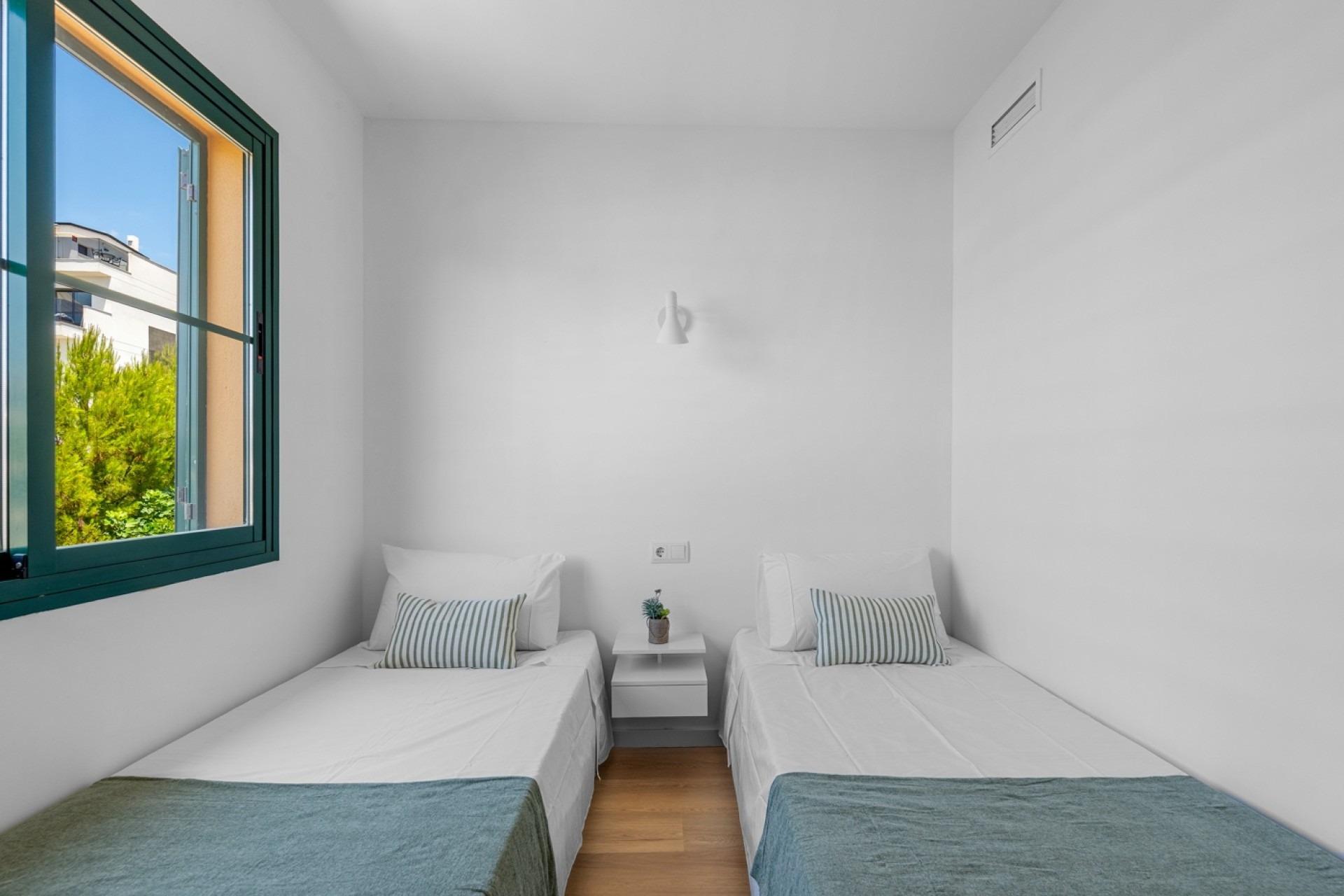 SE VENDE ADOSADO EN SIERRA CORTINA - foto 11