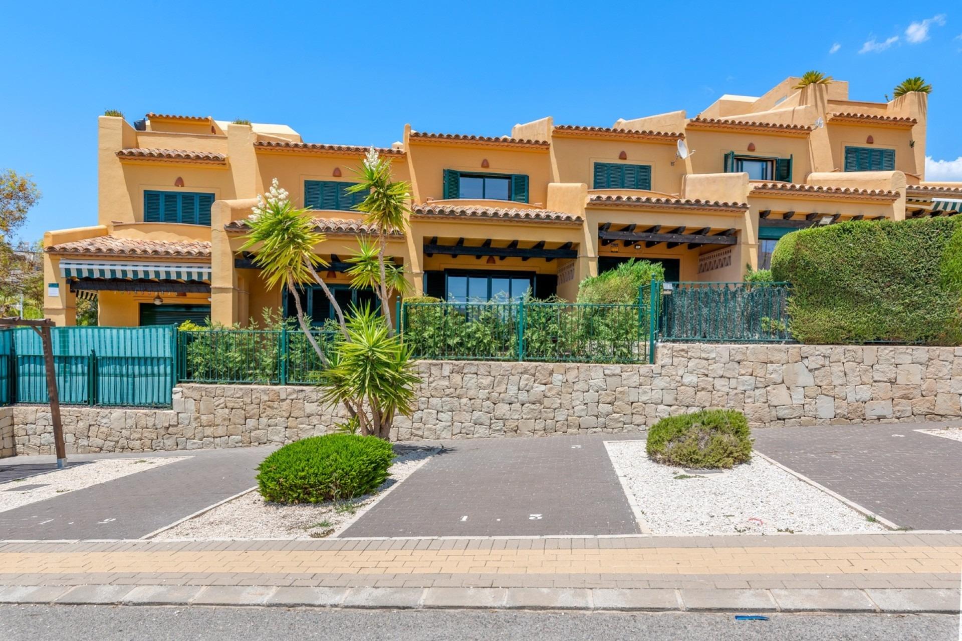 SE VENDE ADOSADO EN SIERRA CORTINA - foto 16