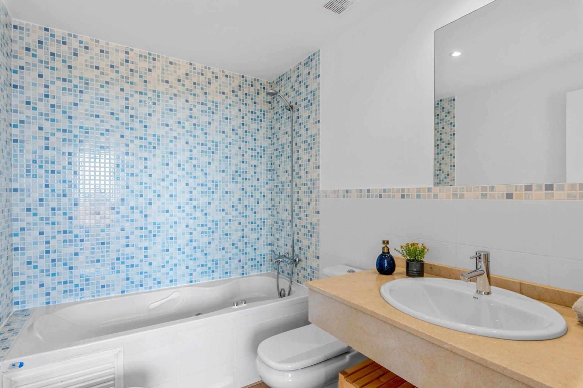 SE VENDE ADOSADO EN SIERRA CORTINA - foto 19