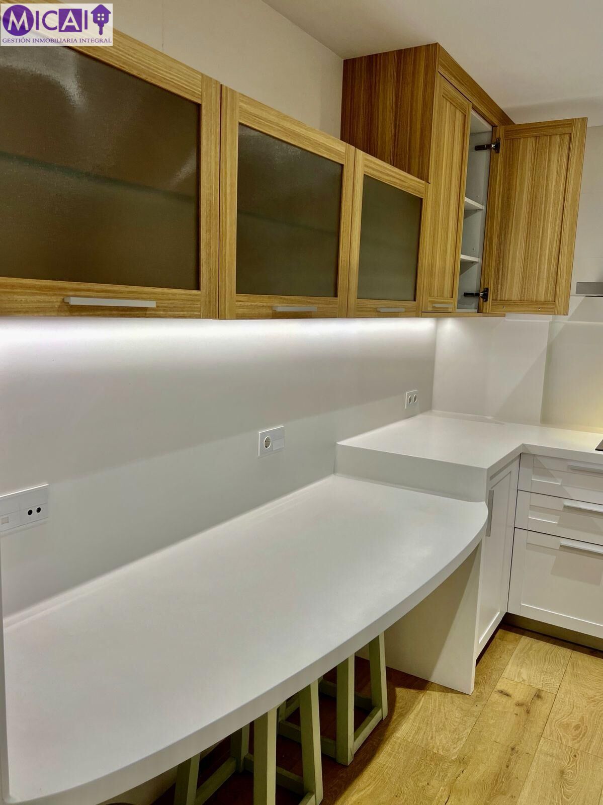 Imponente piso reformado en Paseo Marítimo (zona Cortadura) - foto 10