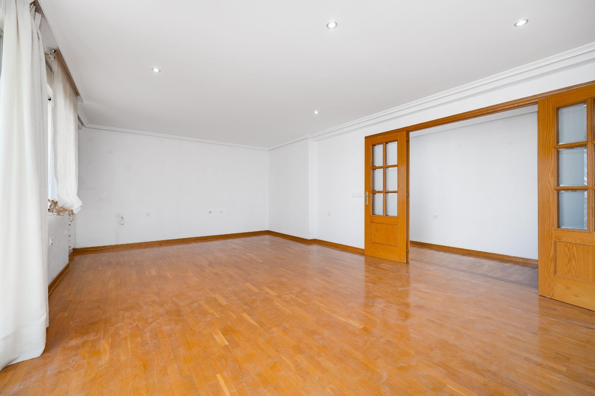 Amplio Apartamento con vistas al mar - foto 10