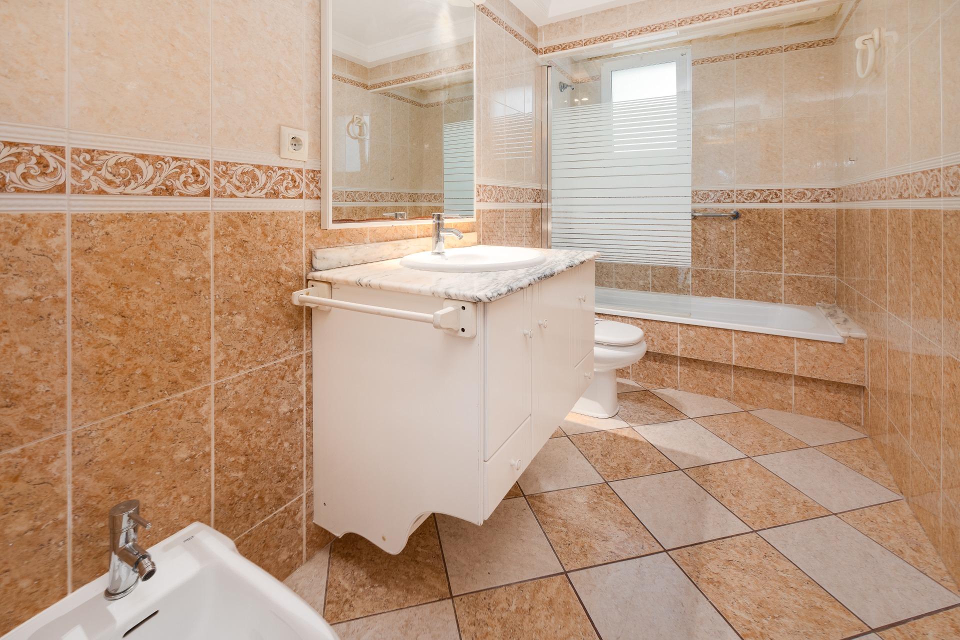 Amplio Apartamento con vistas al mar - foto 17