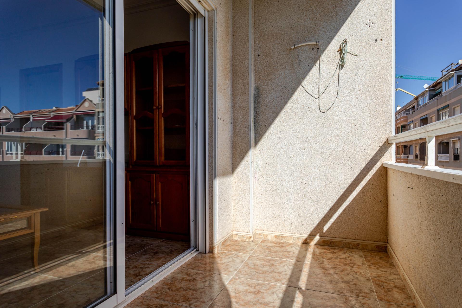 Piso con Vistas Frontales al Mar y Garaje Incluido a 150 Met - foto 12