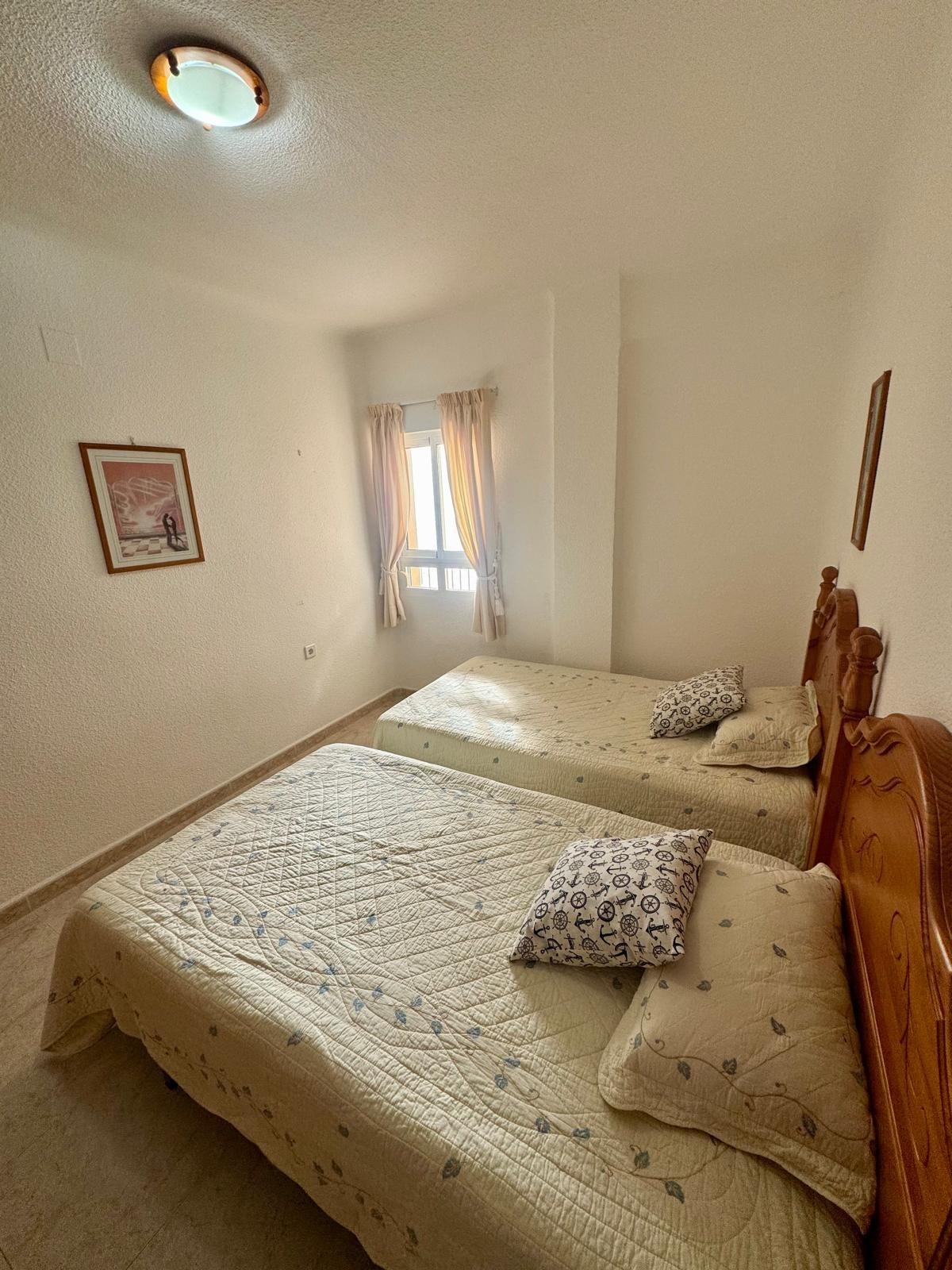 Amplio apartamento en primera línea con vistas frontales a l - foto 23