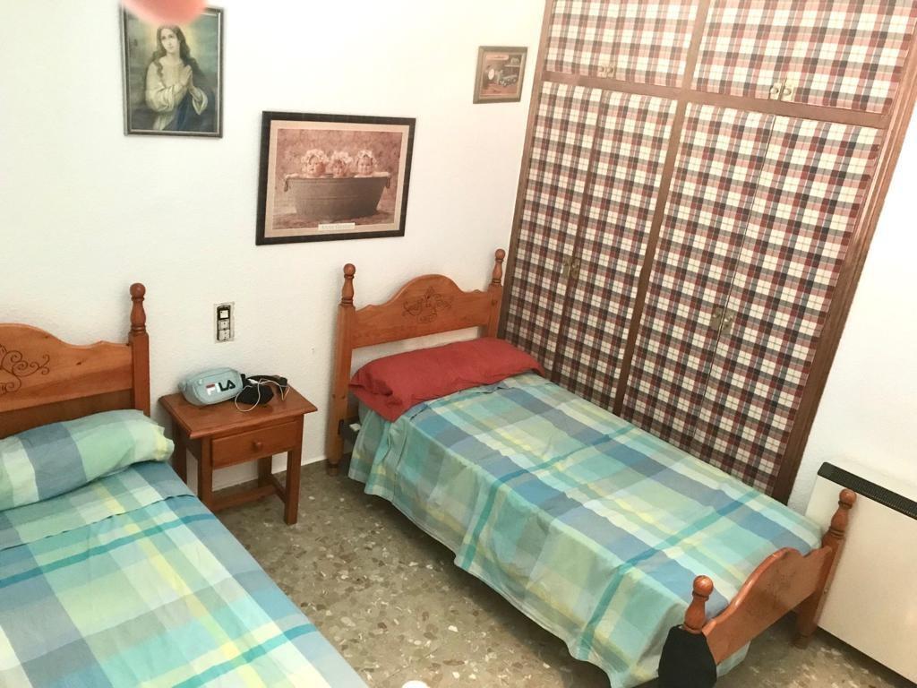 INVERSIÓN!!! GRAN CHALET EN PLENO CENTRO DE LA ZUBIA!!! - foto 23