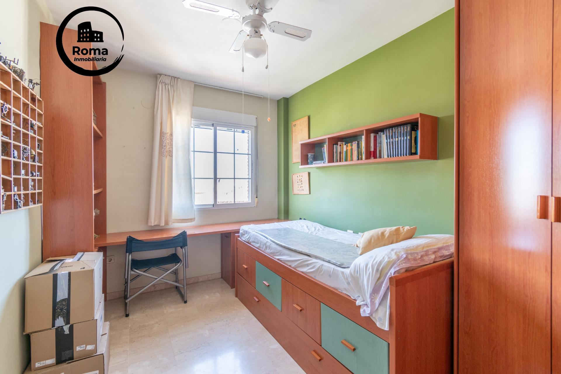 Impresionante Chalet en La Zubia con Piscina y Espacios Ampl - foto 43